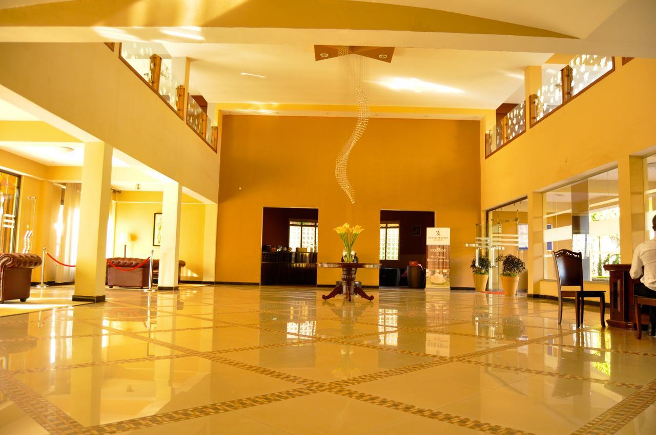 Silver Springs Hotel Kampala Exteriér fotografie